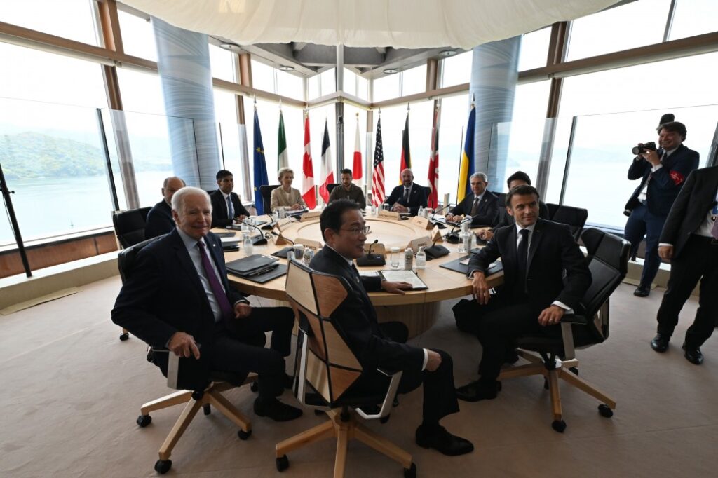 G7 Японія